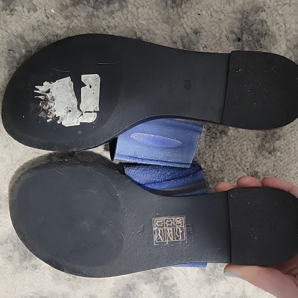 Tory Burch Sandals - Picture 3 of 4